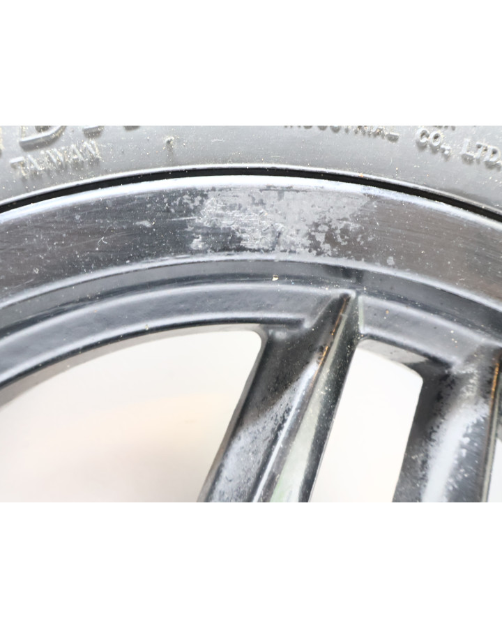 Peugeot Streetzone, bakhjul