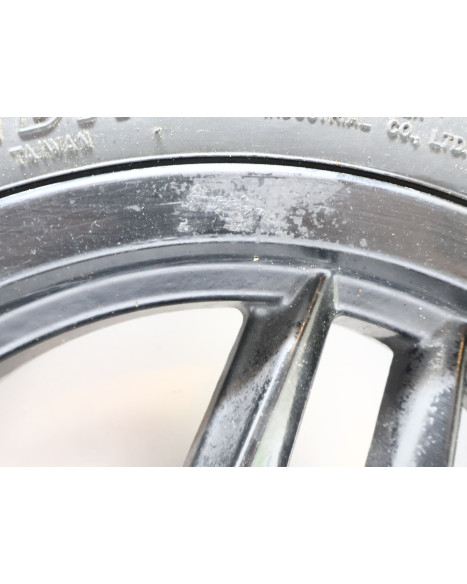 Peugeot Streetzone, bakhjul