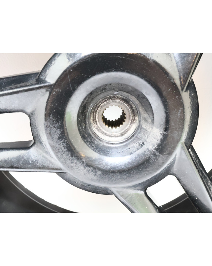 Peugeot Streetzone, bakhjul