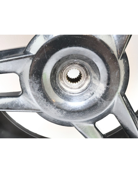 Peugeot Streetzone, bakhjul