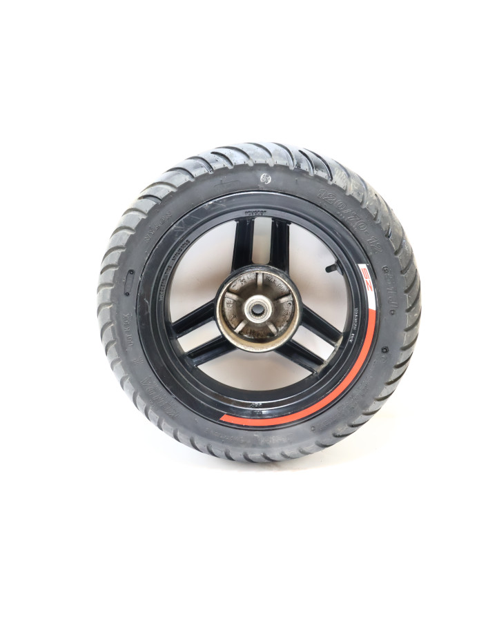 Peugeot Streetzone, bakhjul