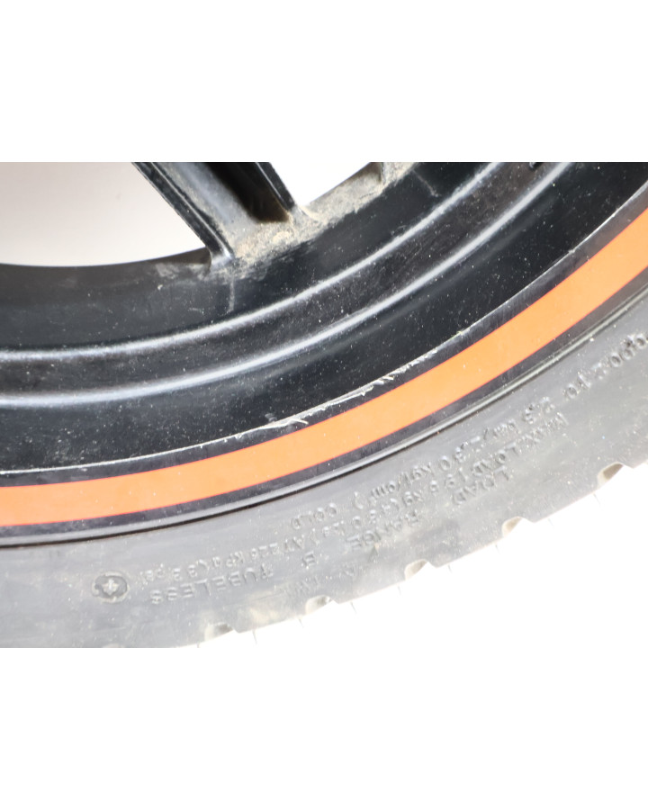 Peugeot Streetzone, bakhjul