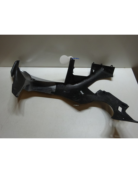 Yamaha R1M, sidokåpa vänster kolfiber