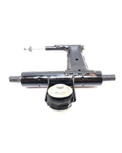 Vespa Sprint/Primavera, motorfäste