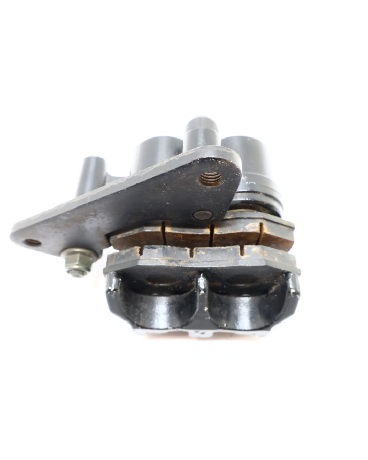 Drax Rough, bromsok fram