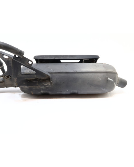 Yamaha Slider, avgassystem