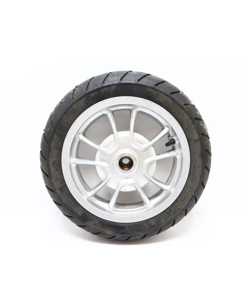 Vespa Primavera, bakhjul