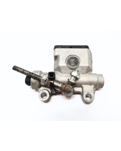 Derbi Senda DRD Pro, bromscylinder bak