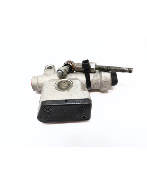 Derbi Senda DRD Pro, bromscylinder bak 2