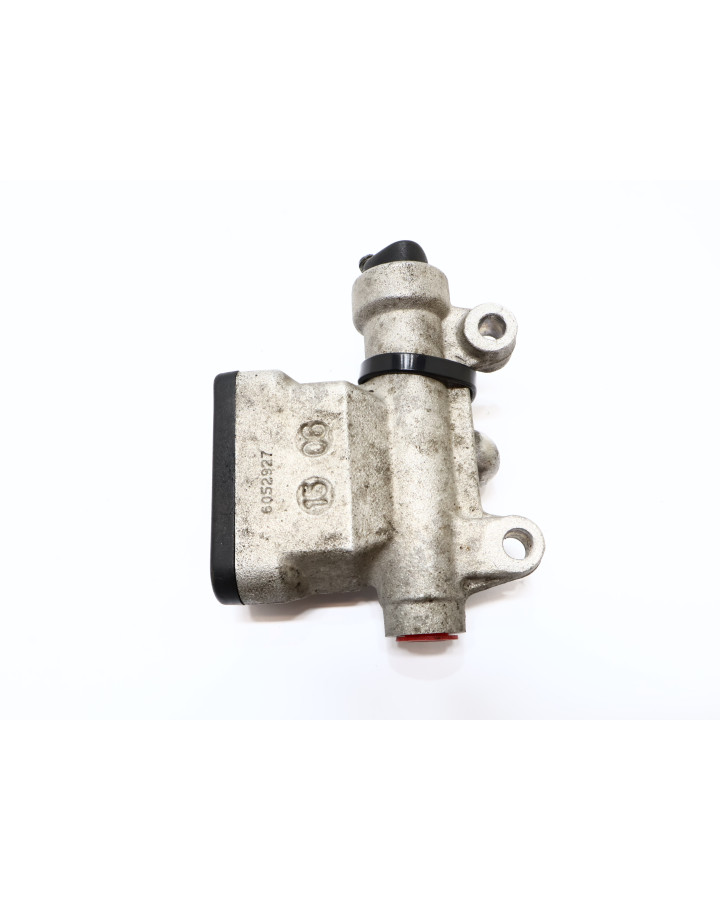 Derbi Senda DRD Pro, bromscylinder bak