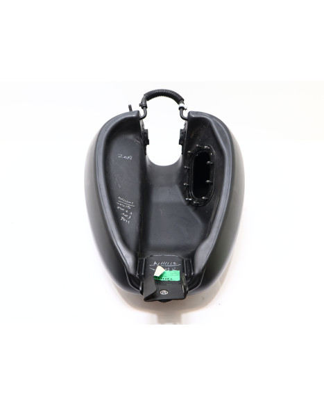 Harley-Davidson Street 750, bränsletank