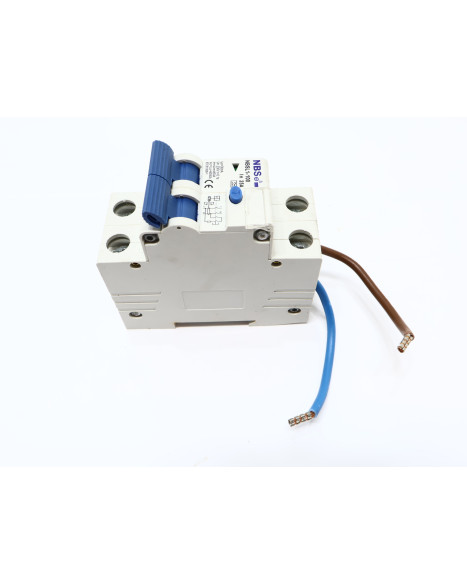 Fritidsvagnen, jordfelsbrytare