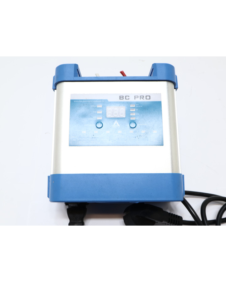 Fritidsvagnen, batteriladdare