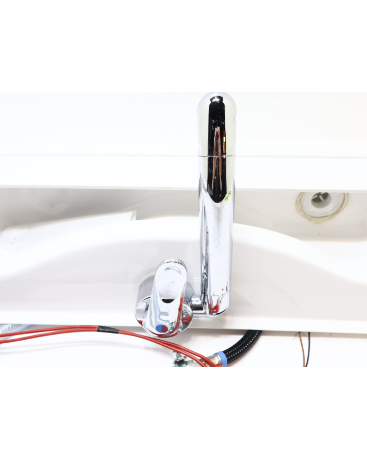 Fritidsvagnen, hopfällbart handfat med blandare