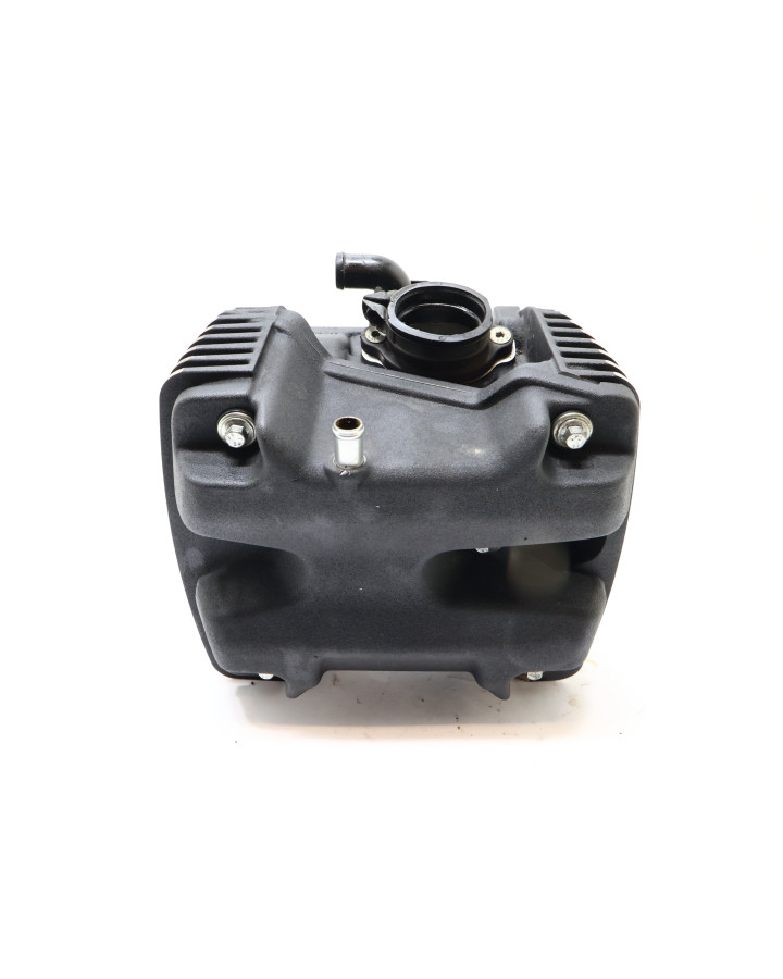 Harley-Davidson Street 750, bakre topplock...