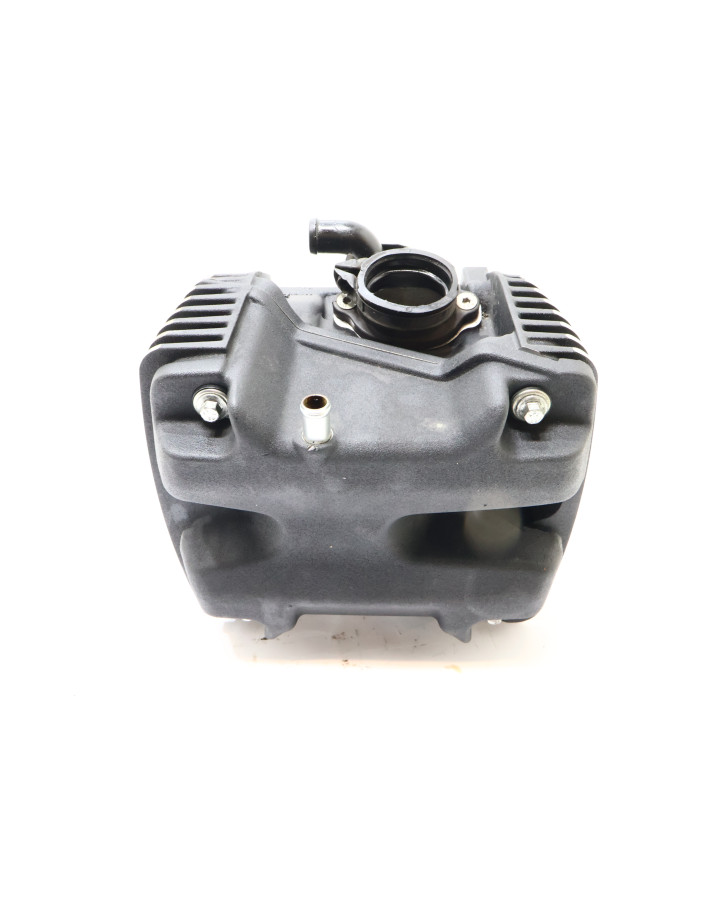 Harley-Davidson Street 750, bakre topplock...