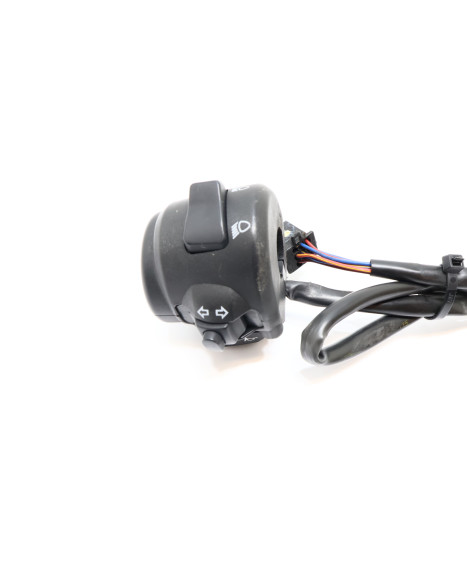 Harley-Davidson Street 750, omkopplare vänster