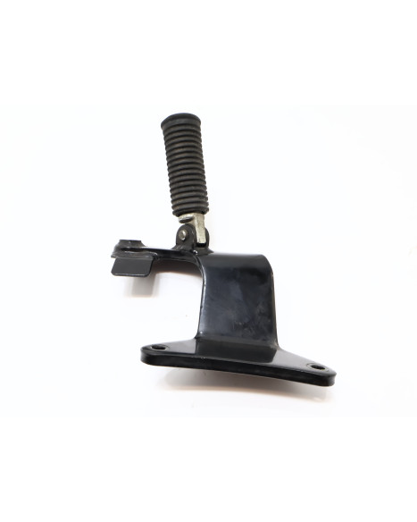 Harley-Davidson Street 750, fotpinne höger komplett