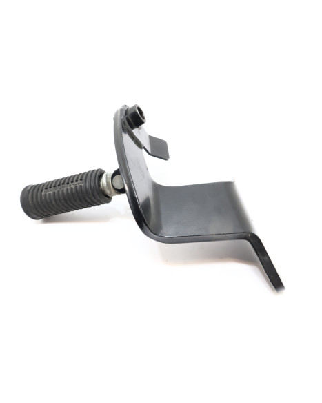 Harley-Davidson Street 750, fotpinne höger komplett