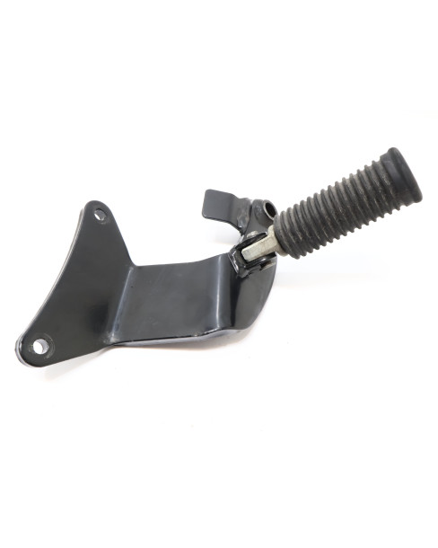 Harley-Davidson Street 750, fotpinne höger komplett