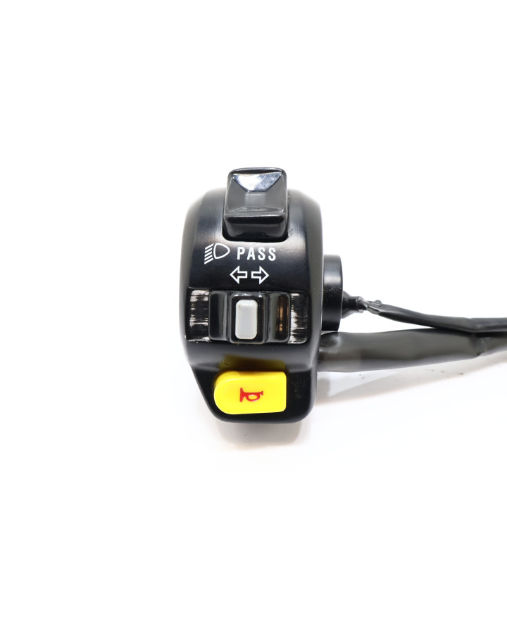 PGO G-Max, omkopplare vänster