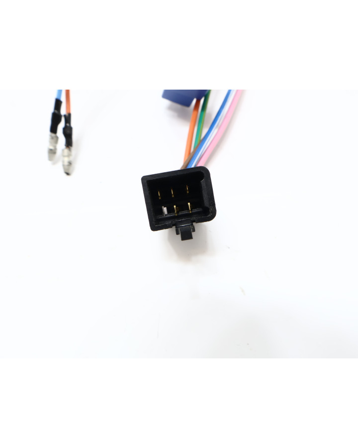 PGO G-Max, omkopplare vänster