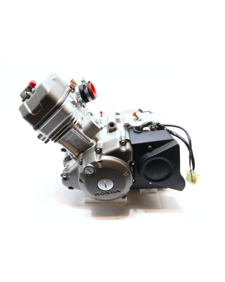 Honda CBR 125R, motor