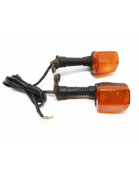 Honda XRV750 Africa Twin, blinkers bak (par)