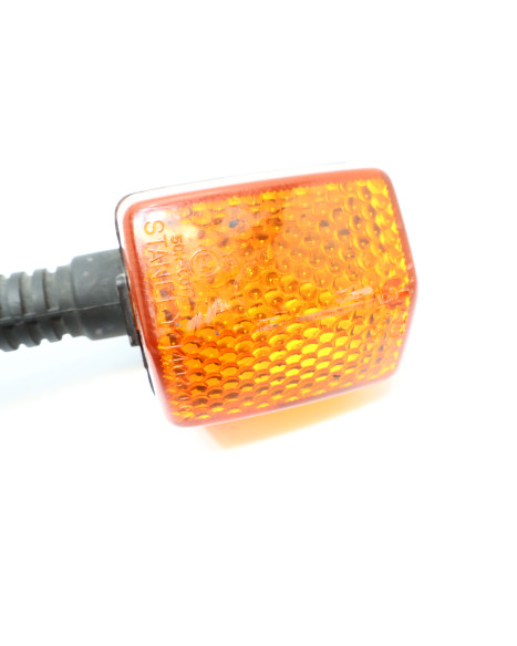 Honda XRV750 Africa Twin, blinkers bak (par)