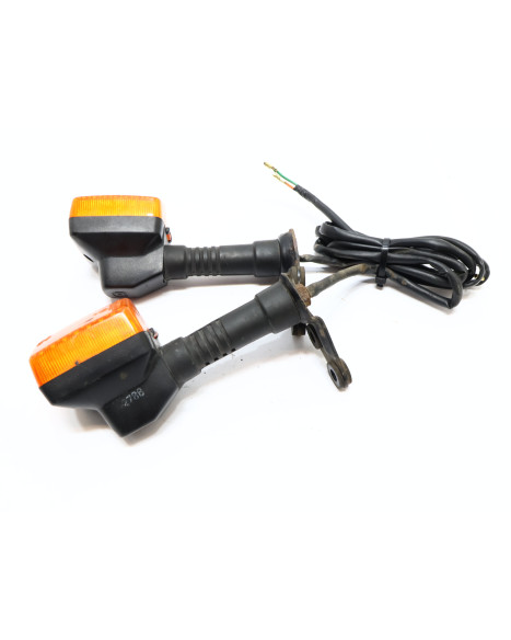 Honda XRV750 Africa Twin, blinkers bak (par)