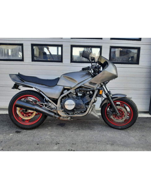 Honda VF750F