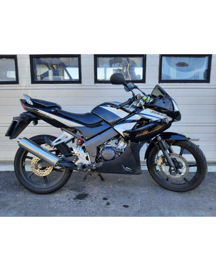 Honda CBR125R