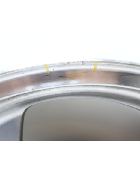 Kawasaki VN1500 Mean Streak, bakfälg