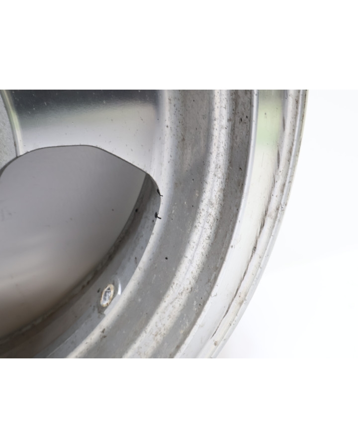 Kawasaki VN1500 Mean Streak, bakfälg