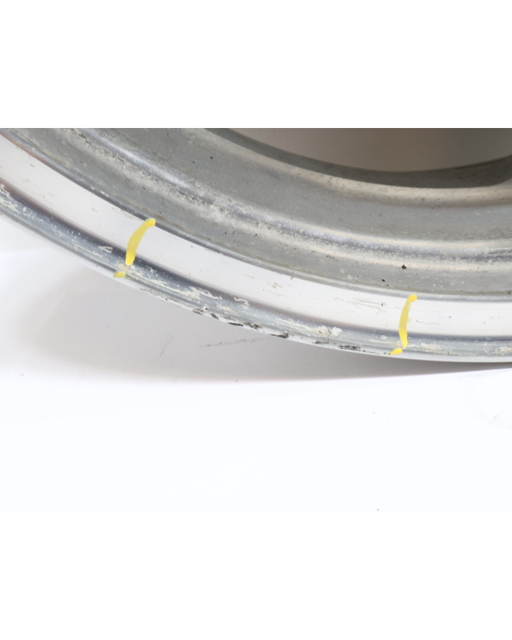 Kawasaki VN1500 Mean Streak, bakfälg