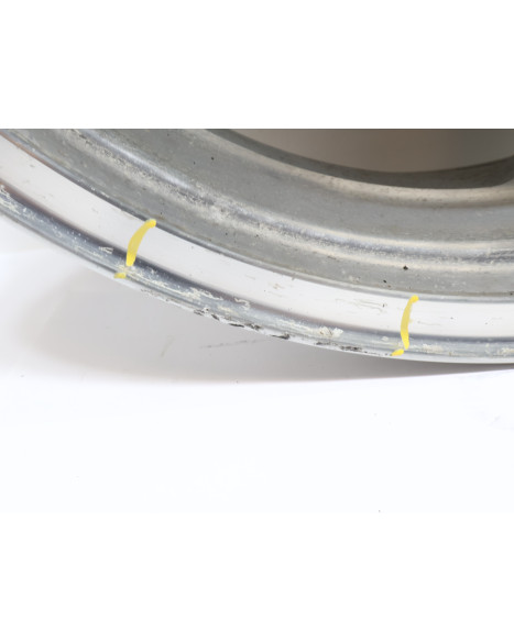 Kawasaki VN1500 Mean Streak, bakfälg