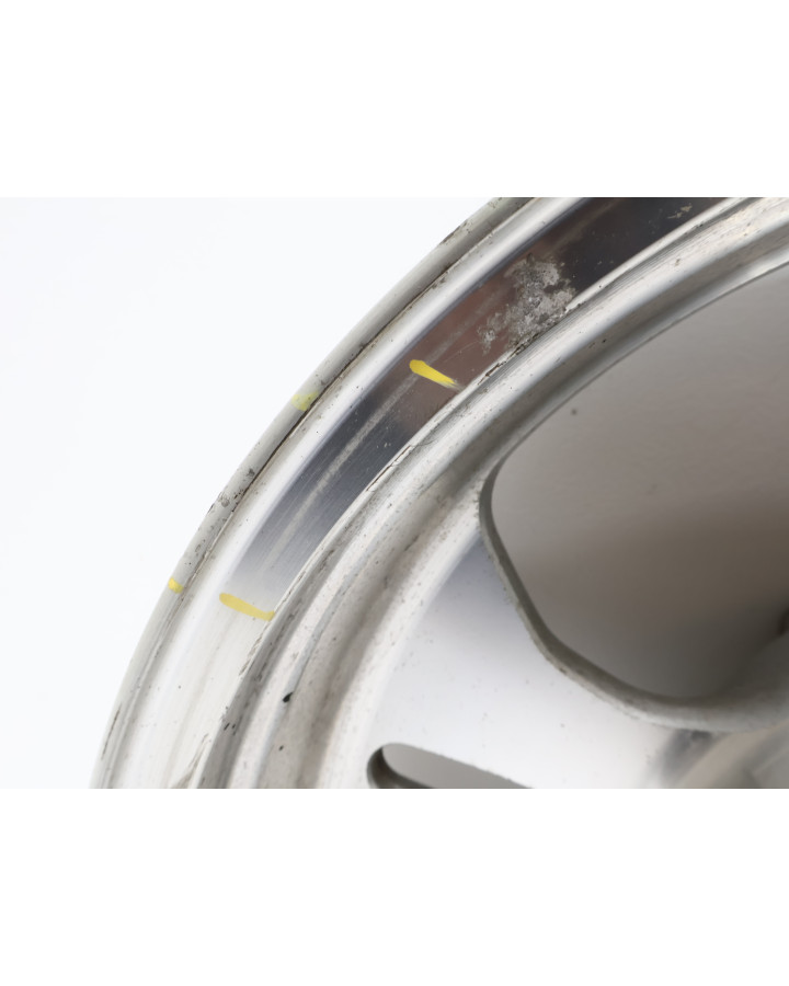 Kawasaki VN1500 Mean Streak, bakfälg