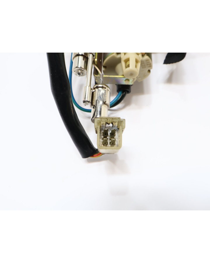 Suzuki GSX-R600, bränslepump