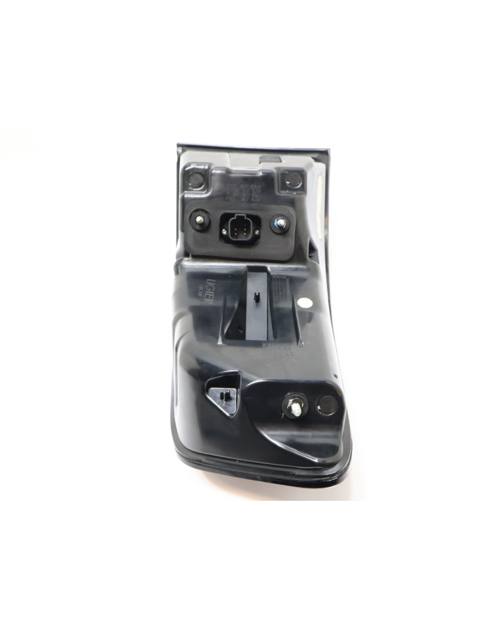 Ligier JS60, baklykta vänster