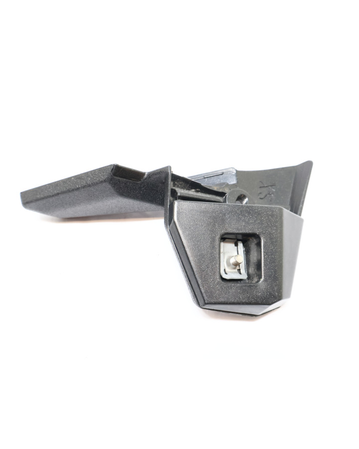 Aprilia SR50, passagerarfotplatta vänster