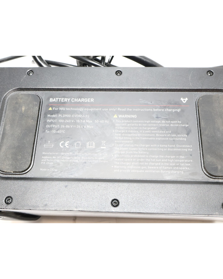 NIU MQi GT, batteriladdare