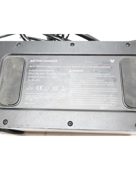 NIU MQi GT, batteriladdare