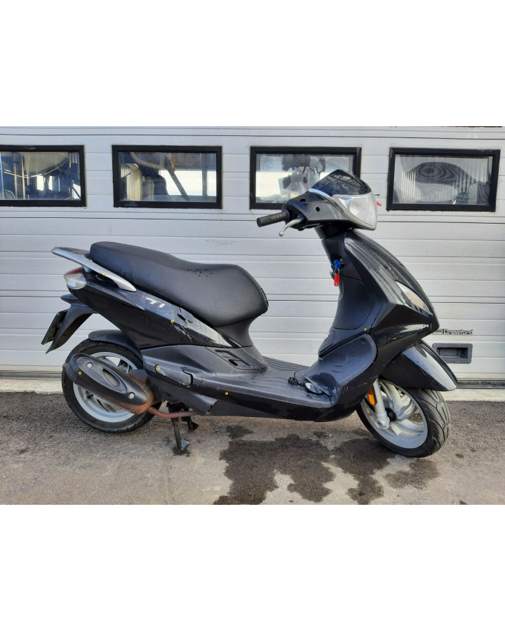 Piaggio Fly