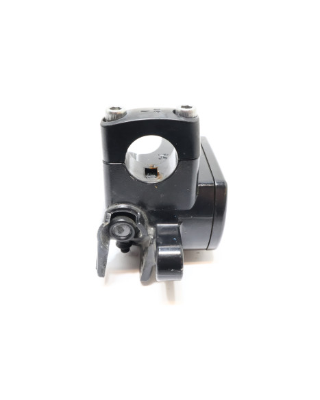 Yamaha XVS 1300A Midnight Star, bromscylinder fram