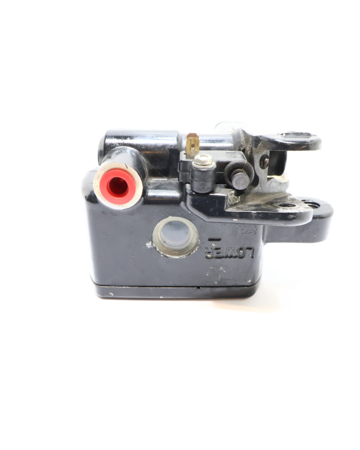 Yamaha XVS 1300A Midnight Star, bromscylinder fram