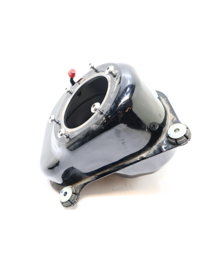 Yamaha XV 1900A Midnight Star, reserv bränsletank