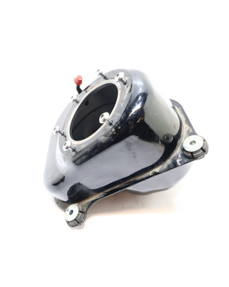 Yamaha XV 1900A Midnight Star, reserv bränsletank