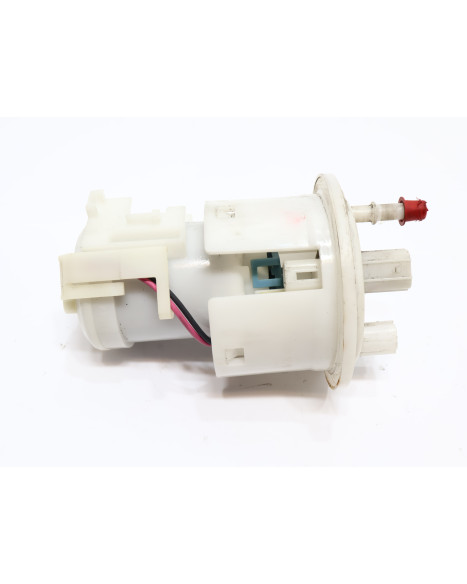 Yamaha XVS 1300A Midnight Star, bränslepump