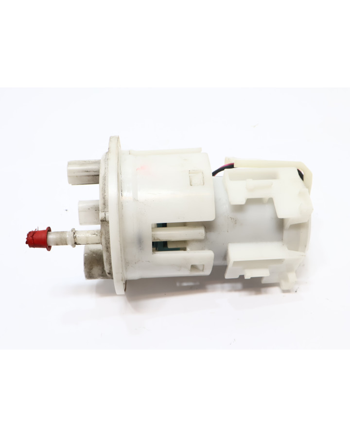 Yamaha XVS 1300A Midnight Star, bränslepump