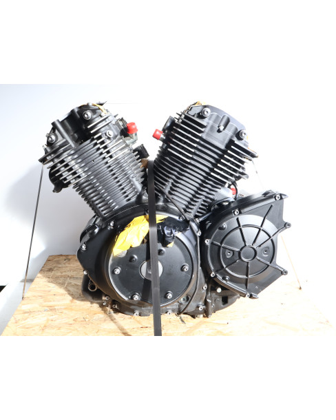 Yamaha XVS 1300A Midnight Star, motor